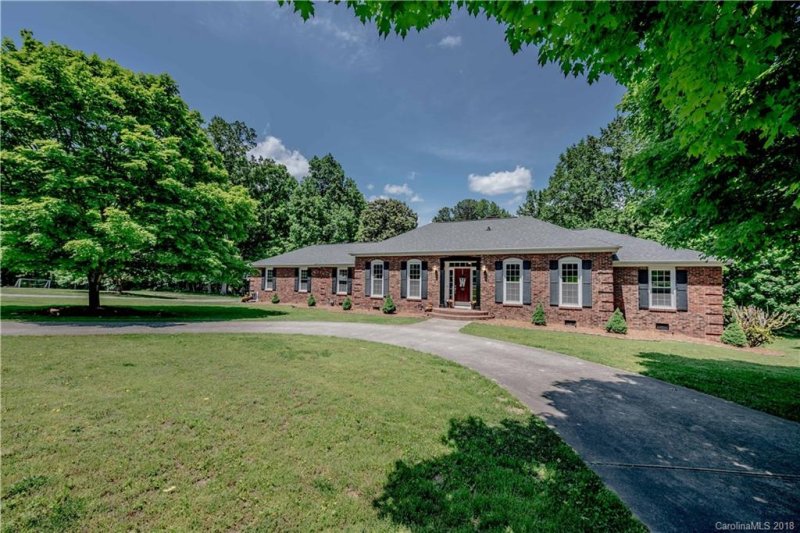 Property image 2 at 112 Quail Hollow Drive, Kings Mountain, NC 28086