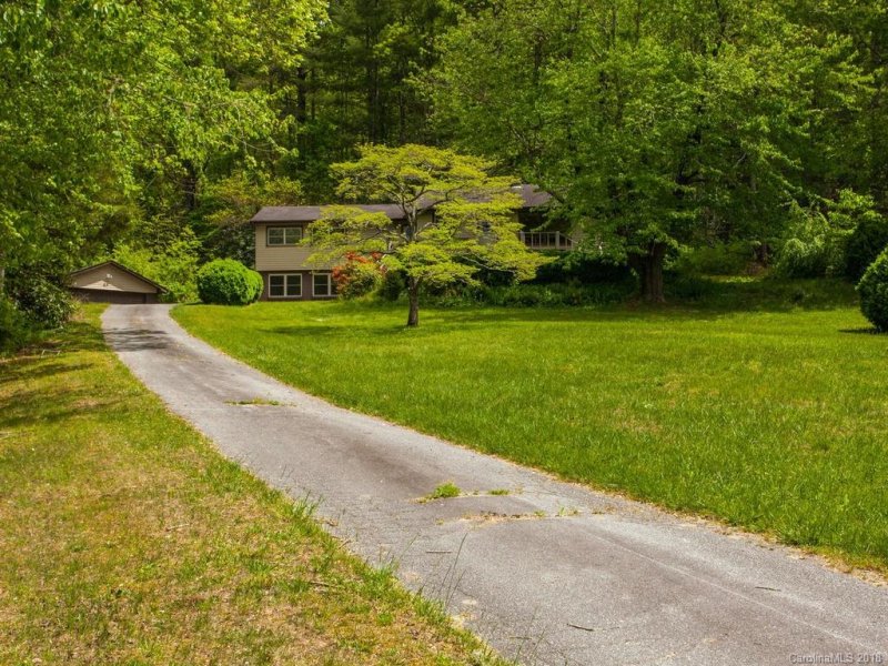 Property image 3 at 3571 Willow Creek Road, Hendersonville, NC 28739