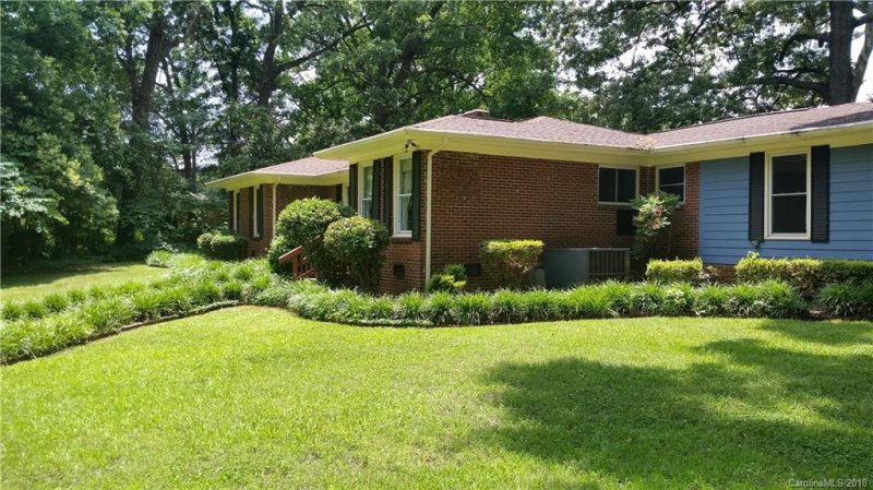 Property image 2 at 7010 Monroe Road, Charlotte, NC 28212