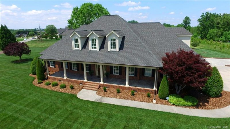 Property image 2 at 107 Cedar Lake Drive, Statesville, NC 28625