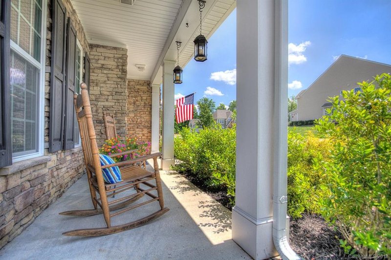 Property image 4 at 2061 Lakebridge Drive, Fort Mill, SC 29715