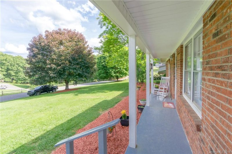 Property image 3 at 258 Camelot Drive, Clyde, NC 28721