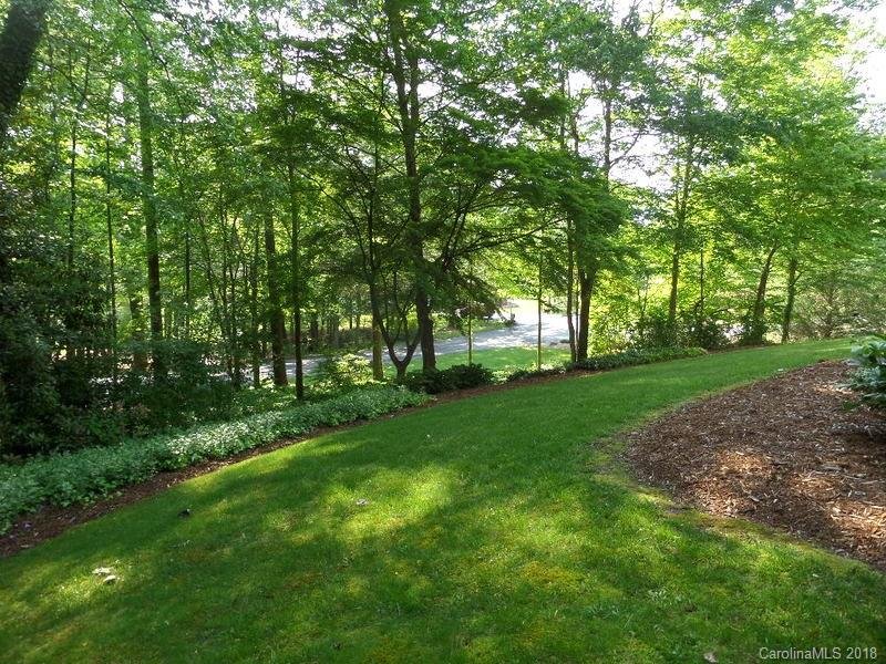 Property image 4 at 52 Oak Gate Drive, Hendersonville, NC 28739