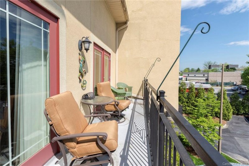 Property image 5 at 475 Church Street, Hendersonville, NC 28792