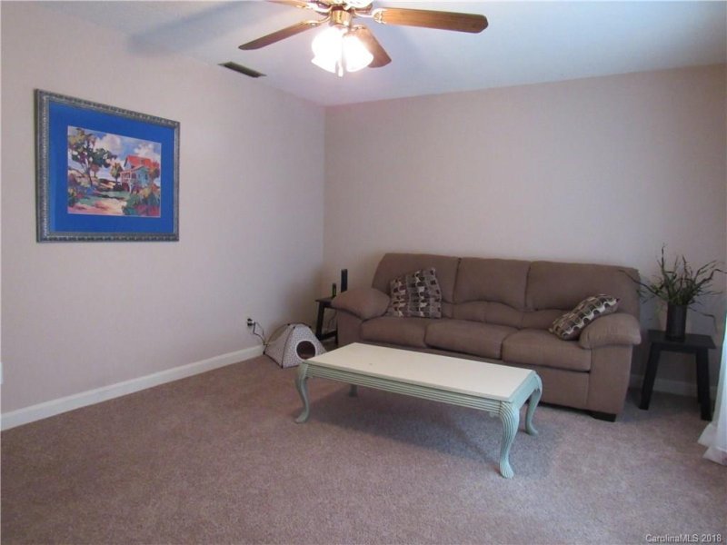 Property image 5 at 305 Meadowood Circle, Kannapolis, NC 28081