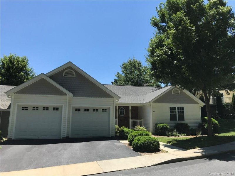 Property image 2 at 403 Charlestown Drive, Hendersonville, NC 28731