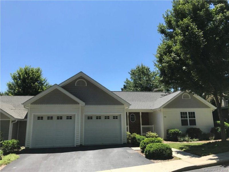 Property image 3 at 403 Charlestown Drive, Hendersonville, NC 28731