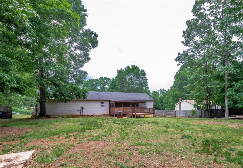 Property image 3 at 4567 Kings Court, Hickory, NC 28602