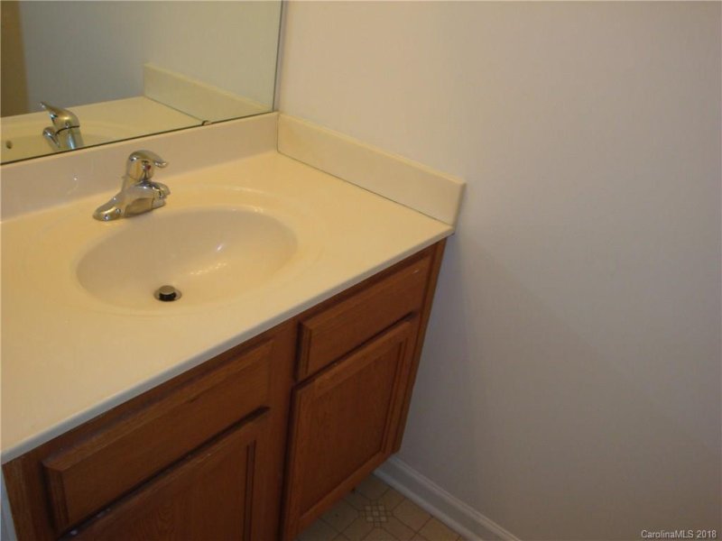 Property image 5 at 3557 Crestridge Drive, Charlotte, NC 28217