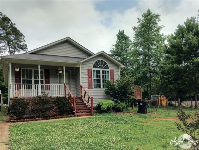 Property image 3 at 147 Island Terrace Road, Statesville, NC 28677