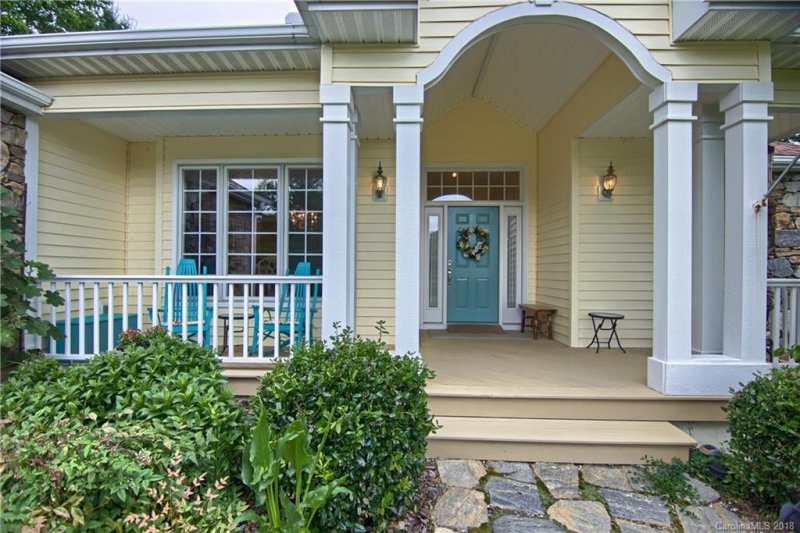 Property image 2 at 100 Bayberry Way, Hendersonville, NC 28739