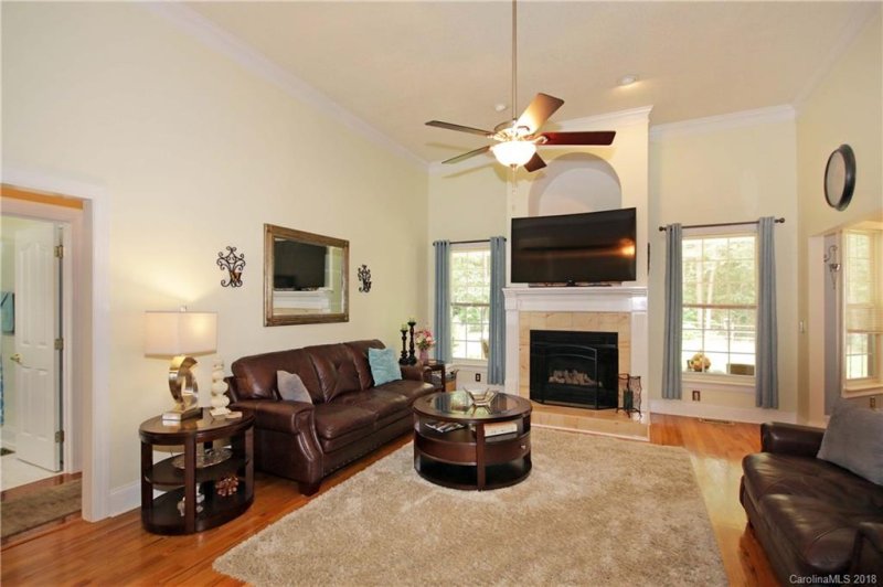 Property image 3 at 109 Kingfisher Drive, Mooresville, NC 28117