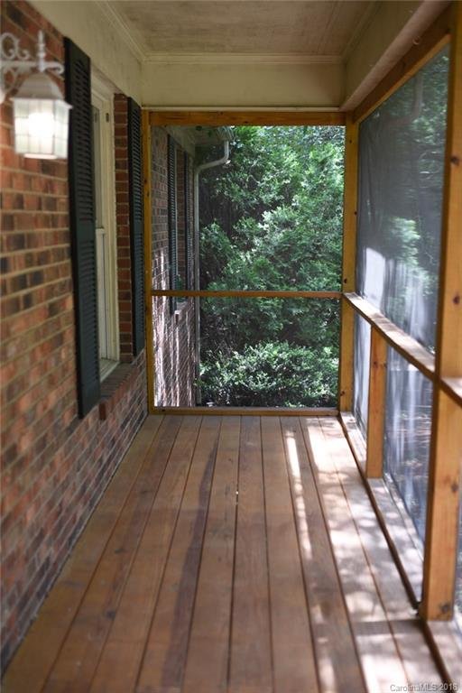 Property image 3 at 514 Touch Me Not Lane, Charlotte, NC 28216