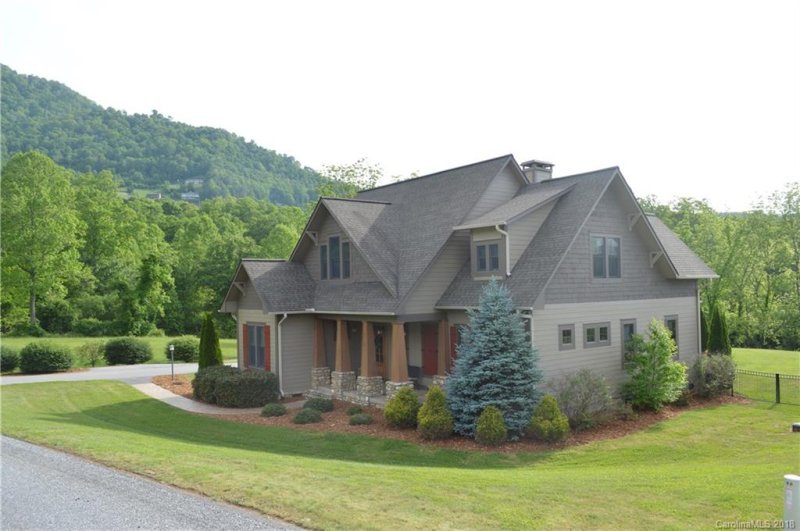 216 Stepping Stone Lane