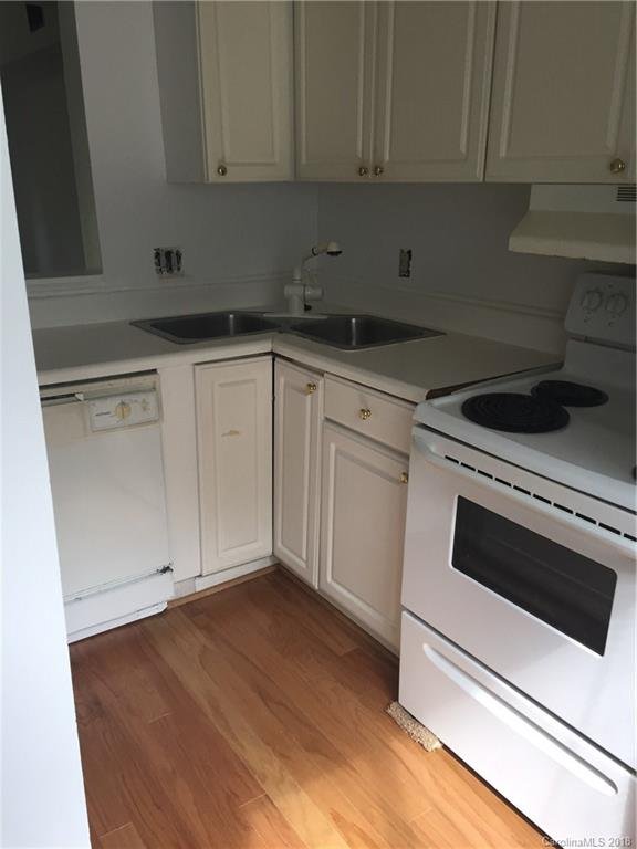 Property image 2 at 951 Hollywood Street, Charlotte, NC 28211