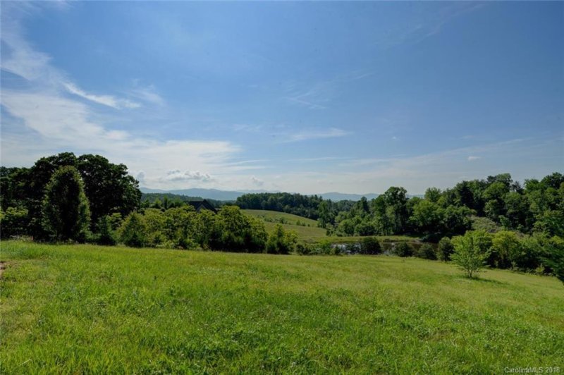 Property image 2 at 27 Enchanted Oak Lane, Alexander, NC 28701