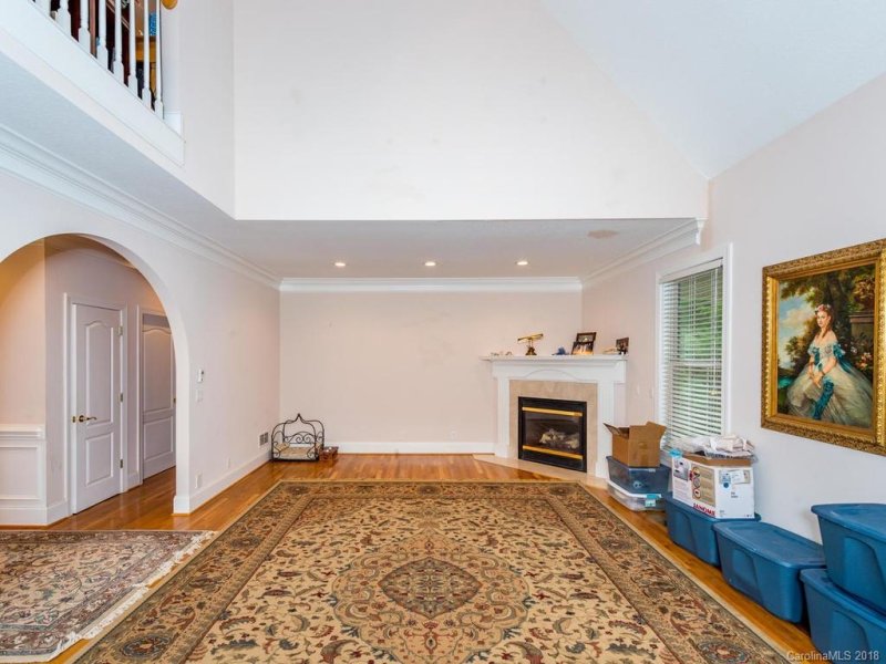 Property image 2 at 118 Willow Oak Drive, Asheville, NC 28805