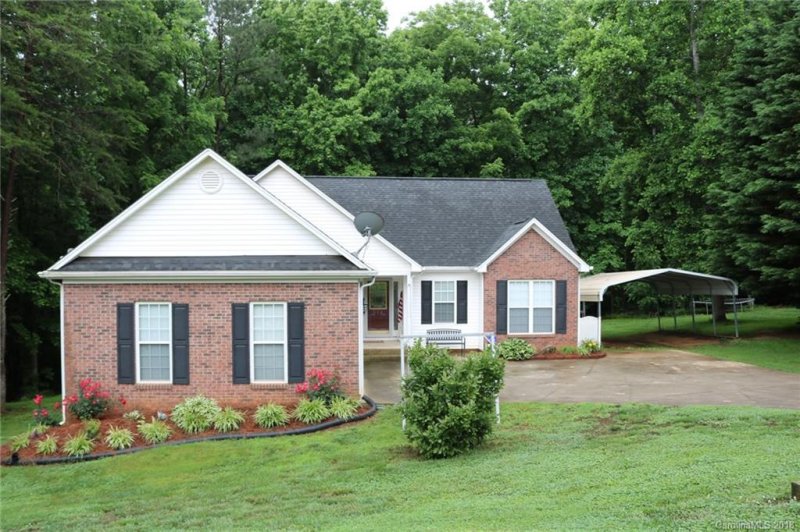 Property image 2 at 514 Sara Court, Gastonia, NC 28052