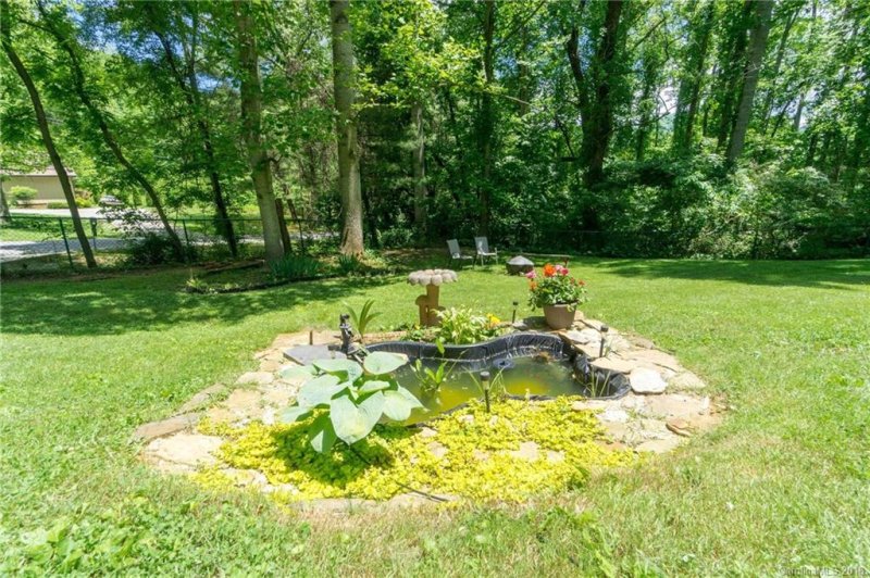 Property image 2 at 79 S Black Oak Drive, Asheville, NC 28804
