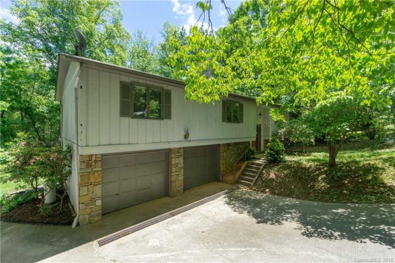 Property image 5 at 79 S Black Oak Drive, Asheville, NC 28804