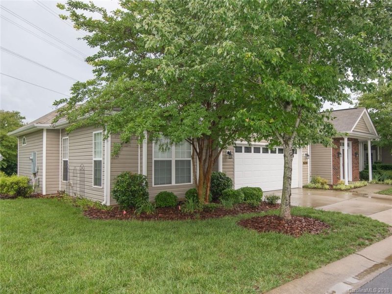 Property image 2 at 9121 Duckhorn Drive, Charlotte, NC 28277