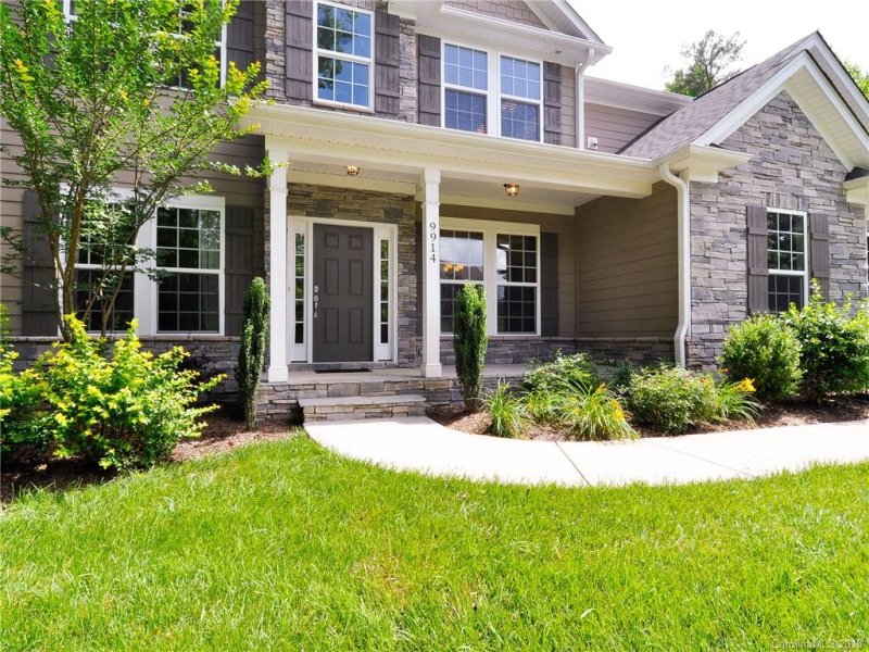 Property image 3 at 9914 Veramonte Court, Charlotte, NC 28227