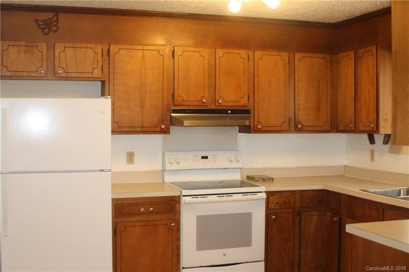 Property image 4 at 6611 Crab Orchard Court, Charlotte, NC 28212