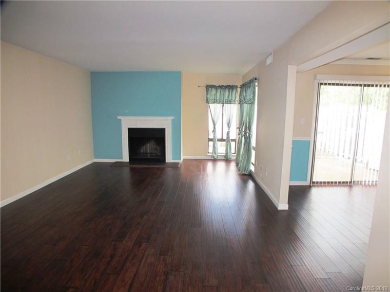 Property image 4 at 7802 Hummingbird Lane, Charlotte, NC 28212