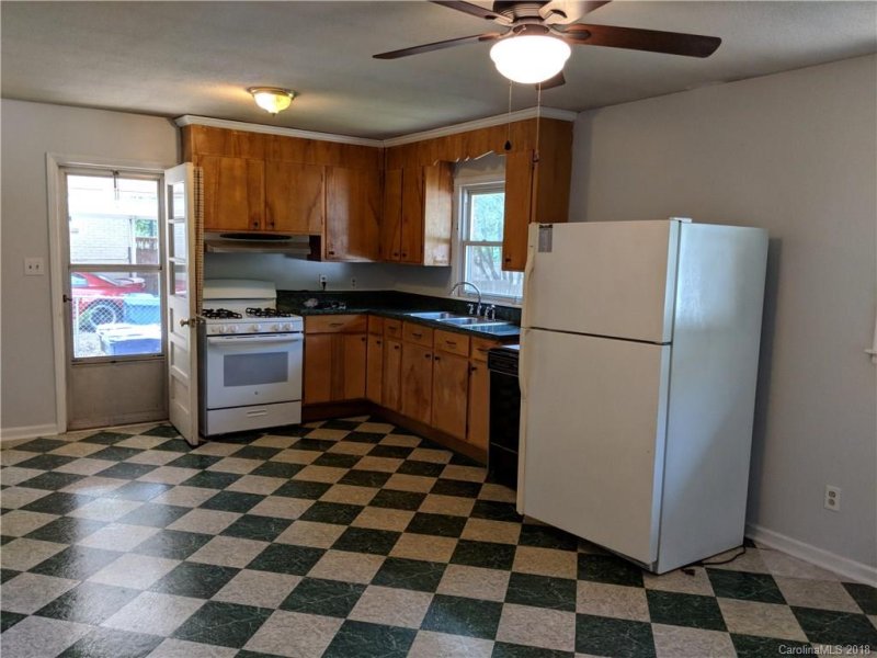 Property image 3 at 816 Brookwood Drive, Mooresville, NC 28115