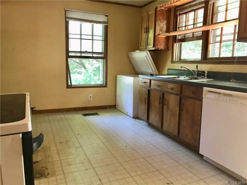 Property image 3 at 16 Wood Avenue, Asheville, NC 28803