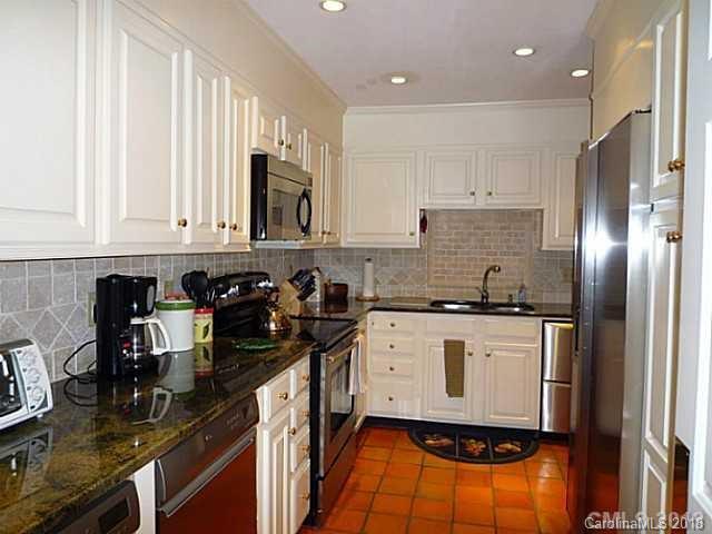 Property image 4 at 520 Poplar Street, Charlotte, NC 28202