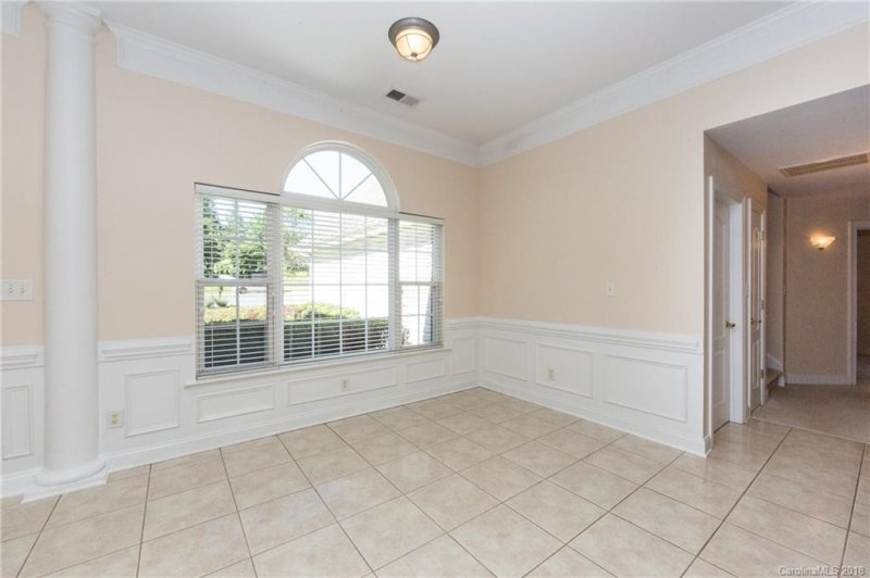 Property image 3 at 309 Woodlynn Drive, Charlotte, NC 28214