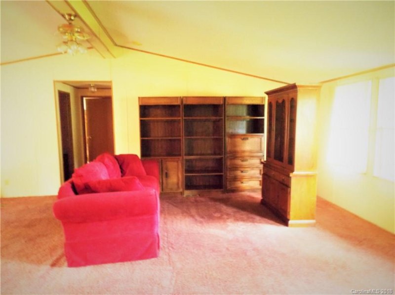 Property image 5 at 90 E Sugar Maple Drive, Hendersonville, NC 28739