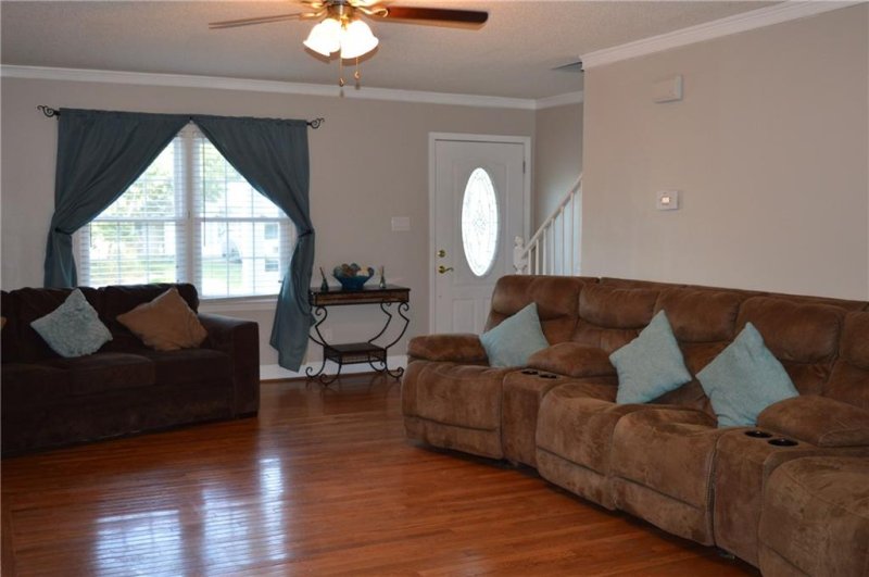 Property image 3 at 1327 32nd Street Court, Conover, NC 28613