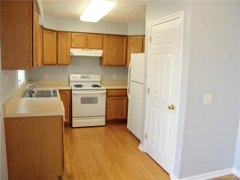 Property image 3 at 211 Pembrook Road, Swannanoa, NC 28778