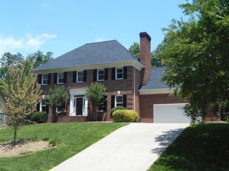 Property image 2 at 162 37th Avenue Place, Hickory, NC 28601