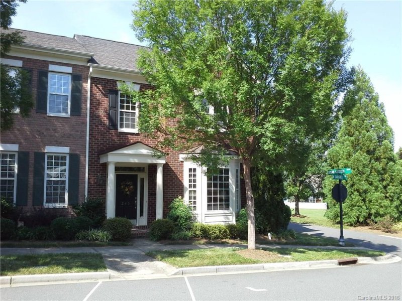 Property image 2 at 243 N Faulkner Way, Davidson, NC 28036