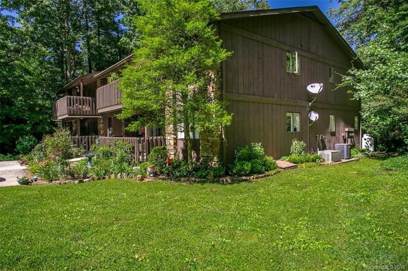 Property image 3 at 50 Maxine Lane, Hendersonville, NC 28739