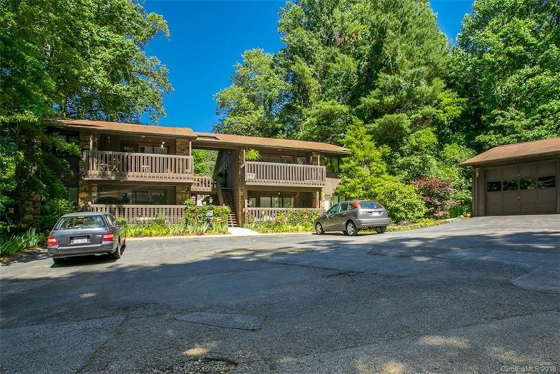 Property image 4 at 50 Maxine Lane, Hendersonville, NC 28739