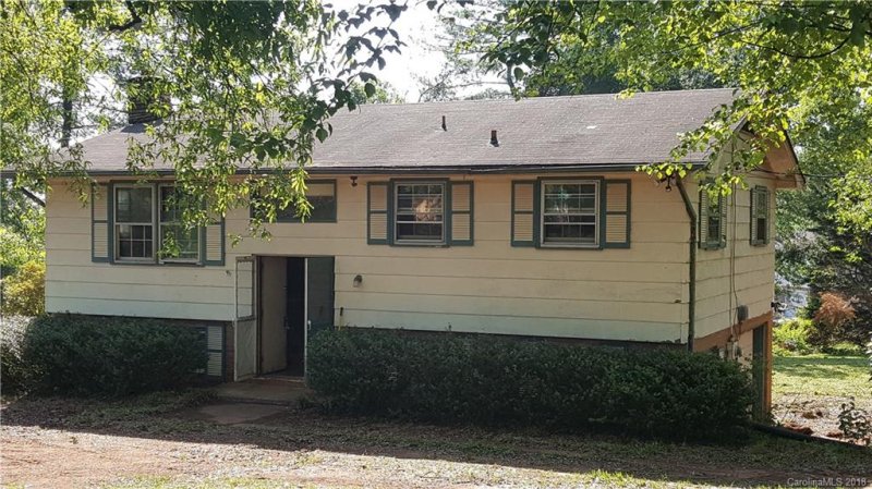 Property image 2 at 4576 Diamond Street, Claremont, NC 28610