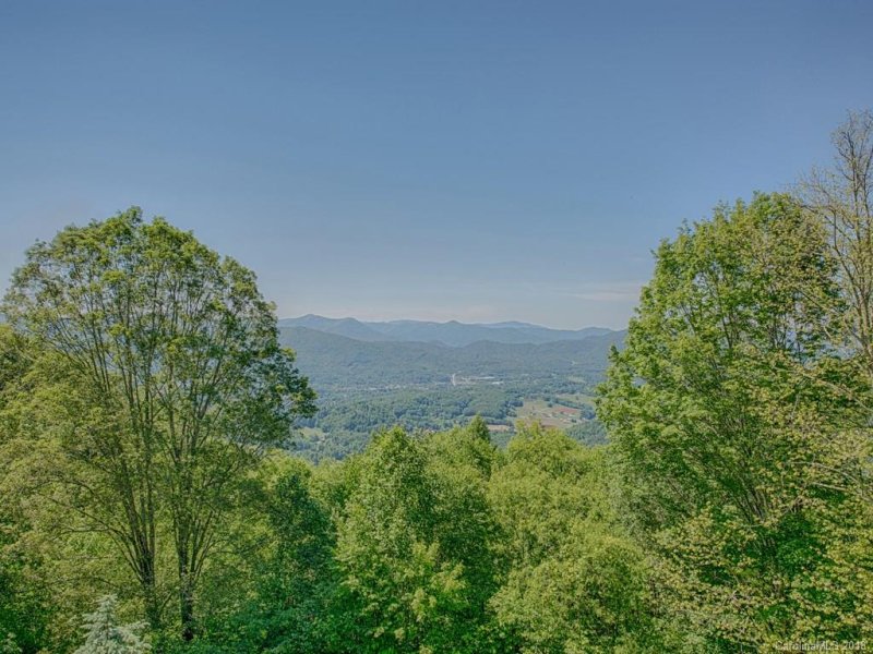 Property image 2 at 25 Fowler Trace, Waynesville, NC 28786