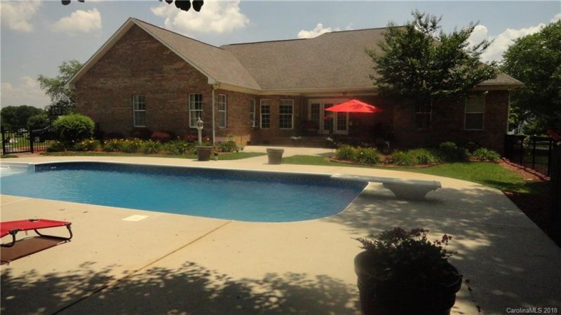 Property image 3 at 105 Thistle Court, Cherryville, NC 28021