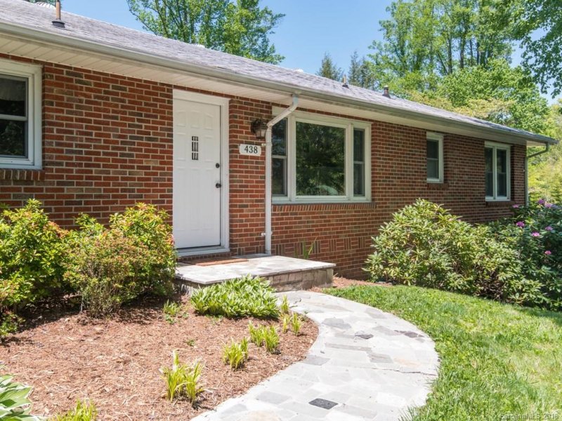Property image 2 at 438 N Harper Drive, Hendersonville, NC 28791