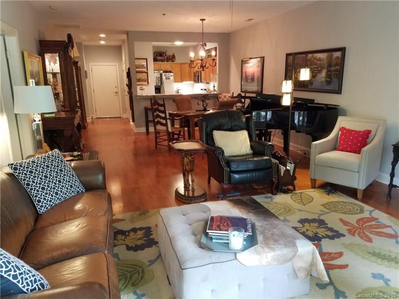 Property image 3 at 475 S Church Street, Hendersonville, NC 28792