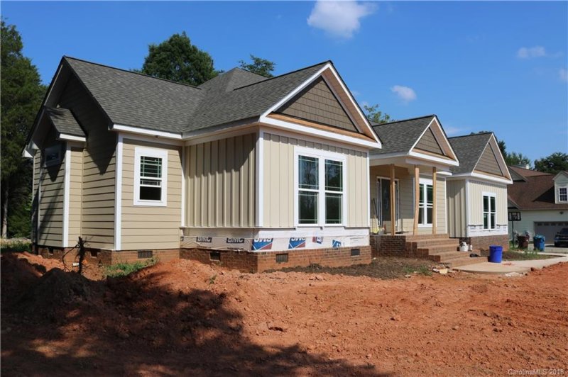 Property image 4 at 5252 Ridge Lane Circle, Sherrills Ford, NC 28673