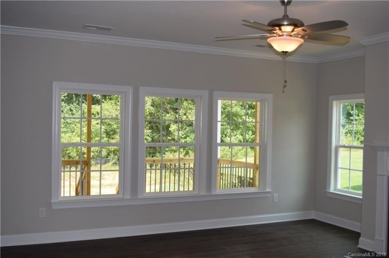 Property image 4 at 128 Coral Rutledge Drive, Mount Holly, NC 28120