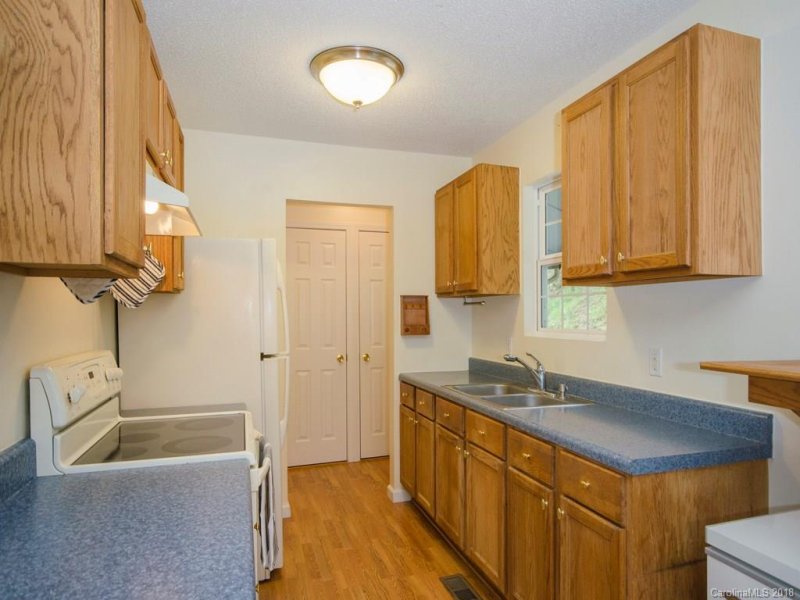 Property image 5 at 421 Wispy Willow Drive, Waynesville, NC 28785