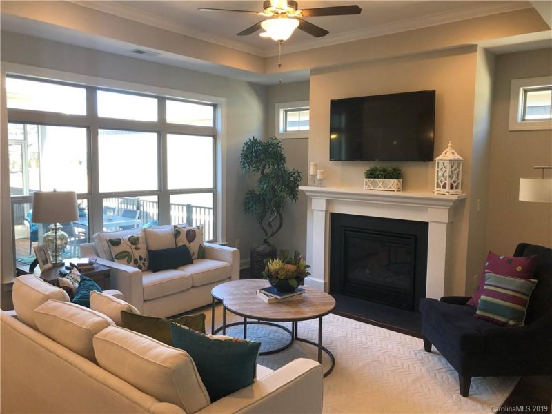 Property image 3 at 8024 Parknoll Drive, Huntersville, NC 28078