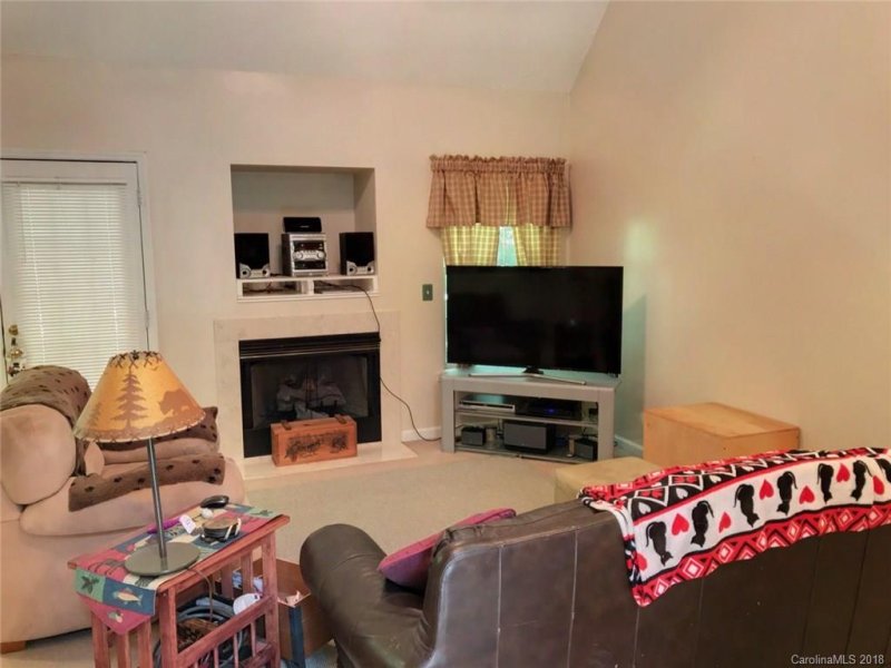 Property image 3 at 1556 Nw Cambridge Heights Place, Concord, NC 28027