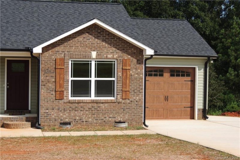 Property image 2 at 1053 Creekside Drive, Lincolnton, NC 28092